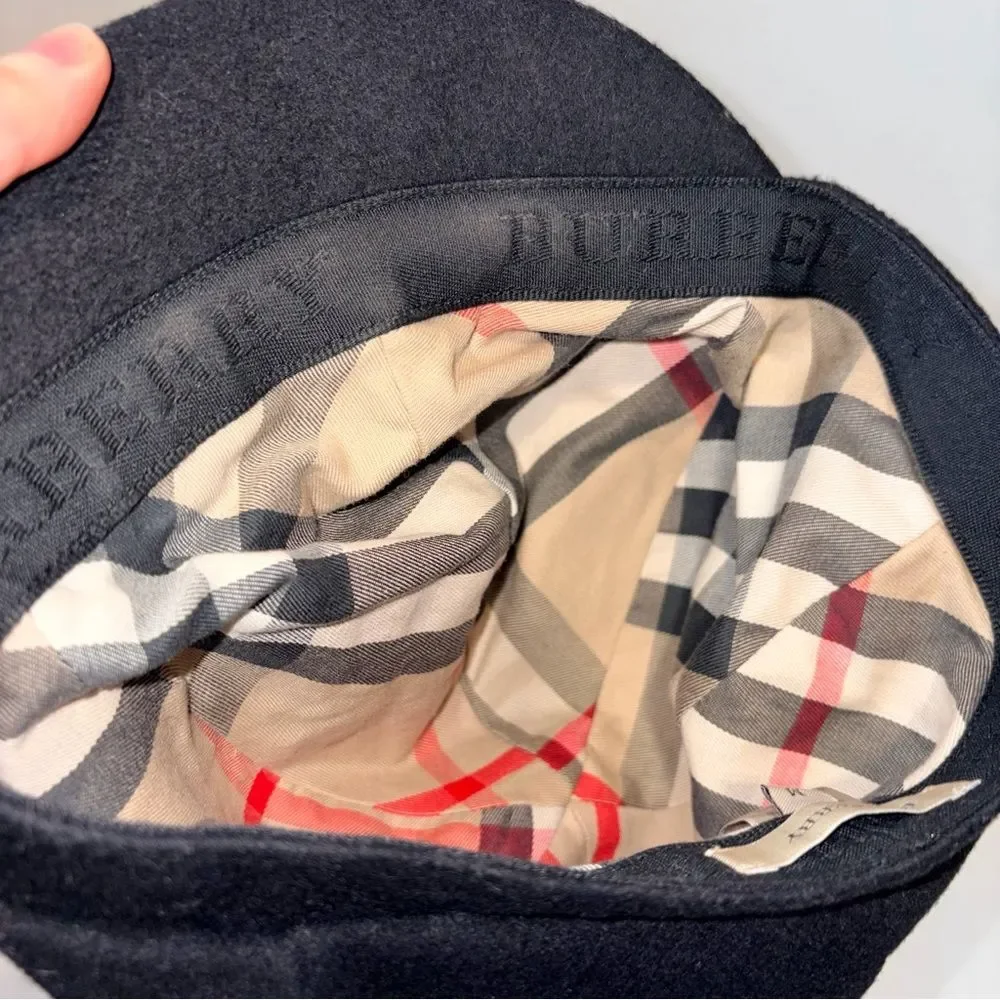 Burberry Newsboy Cap Women Size M Wool Cashmere Quiet Luxury Minimalist Poetcore